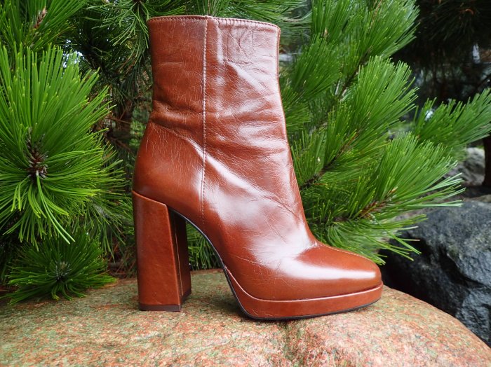 River Island